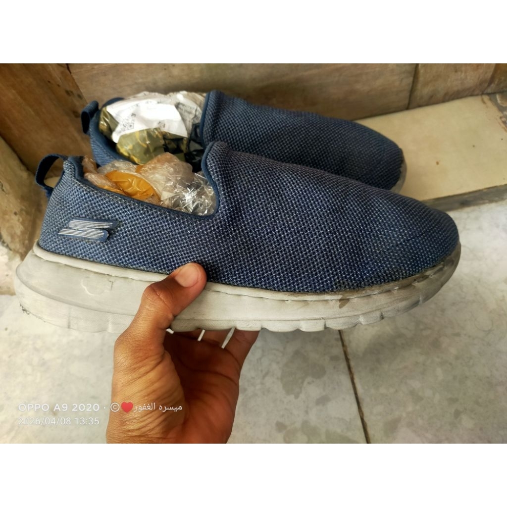 Sepatu Skechers Goga Max
