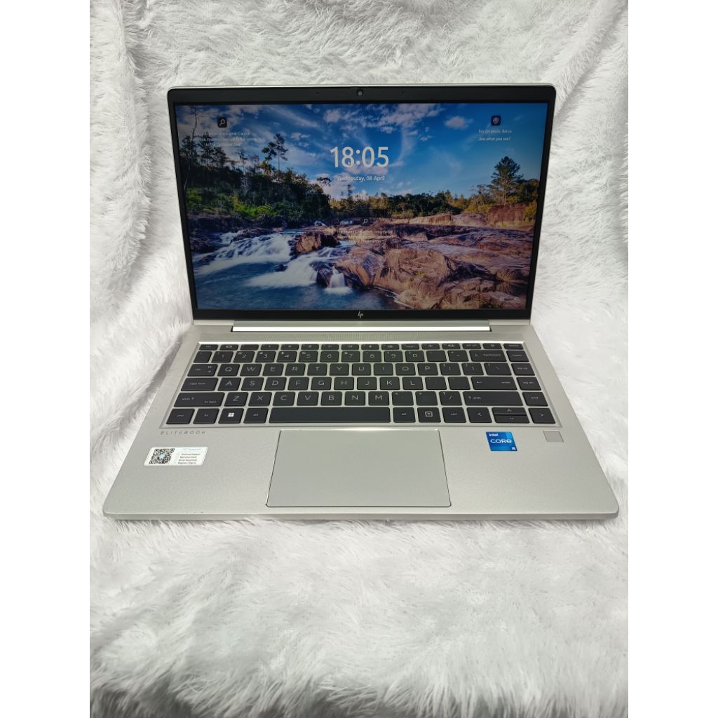 LAPTOP HP ELITEBOOK 13TH GEN INTEL(R) CORE I5-1345U RAM 8 SSD 512 MULUS SEPERTI BARU