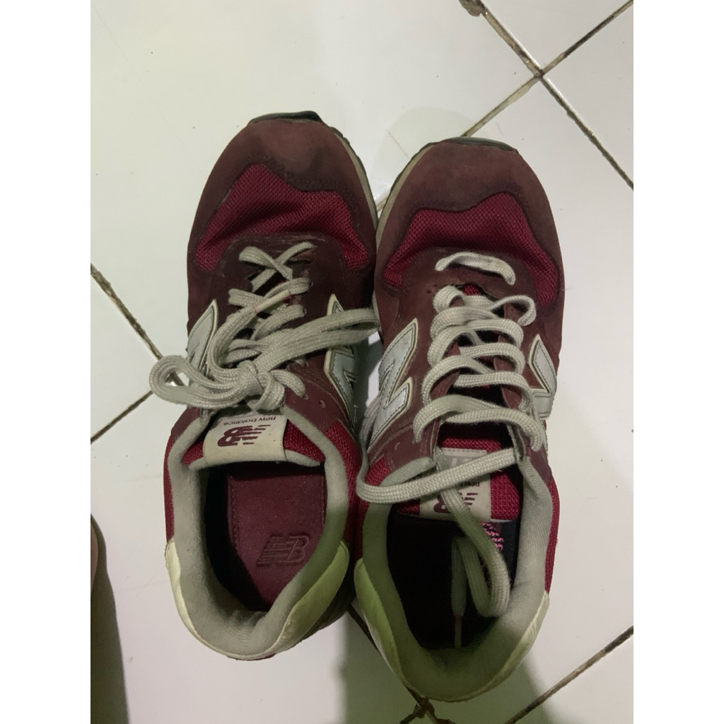 New Balance 574 Merah Maroon