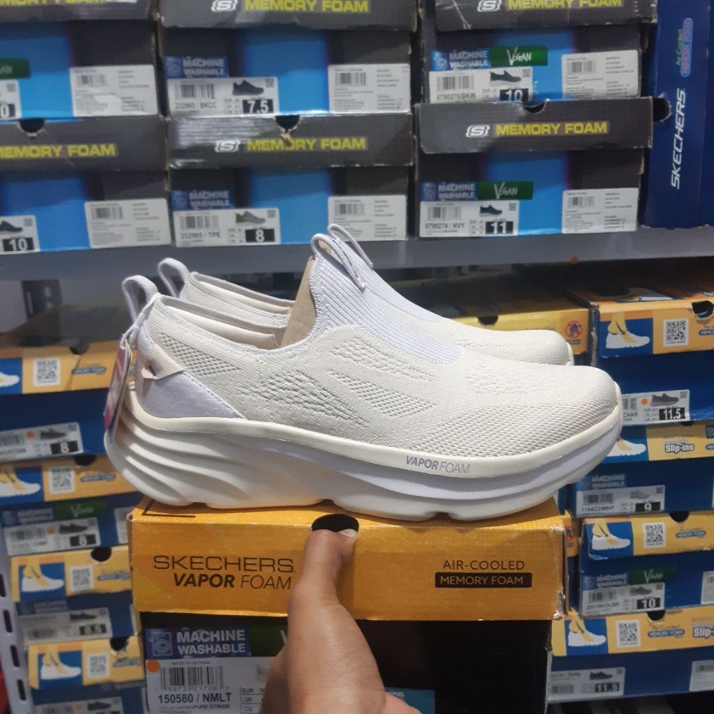 SEPATU SKECHERS VAPOR FOAM WANITA RUNNING - ringan dan empuk