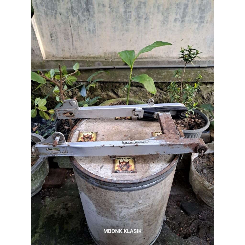 swing arm supra lama supra fit lama supra 100 ORIGINAL swingarm honda supra old supra fit old swing 