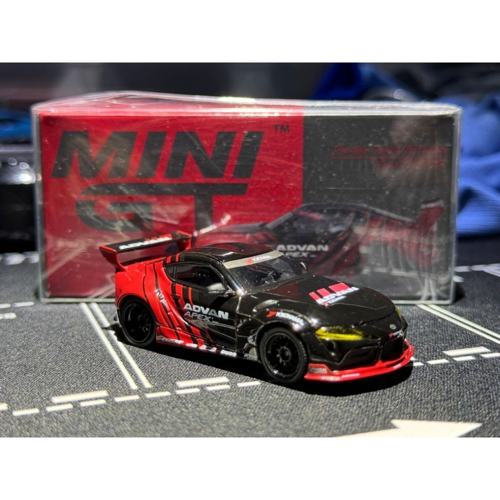 MINI GT #206 HKS ADVAN TOYOTA GR SUPRA