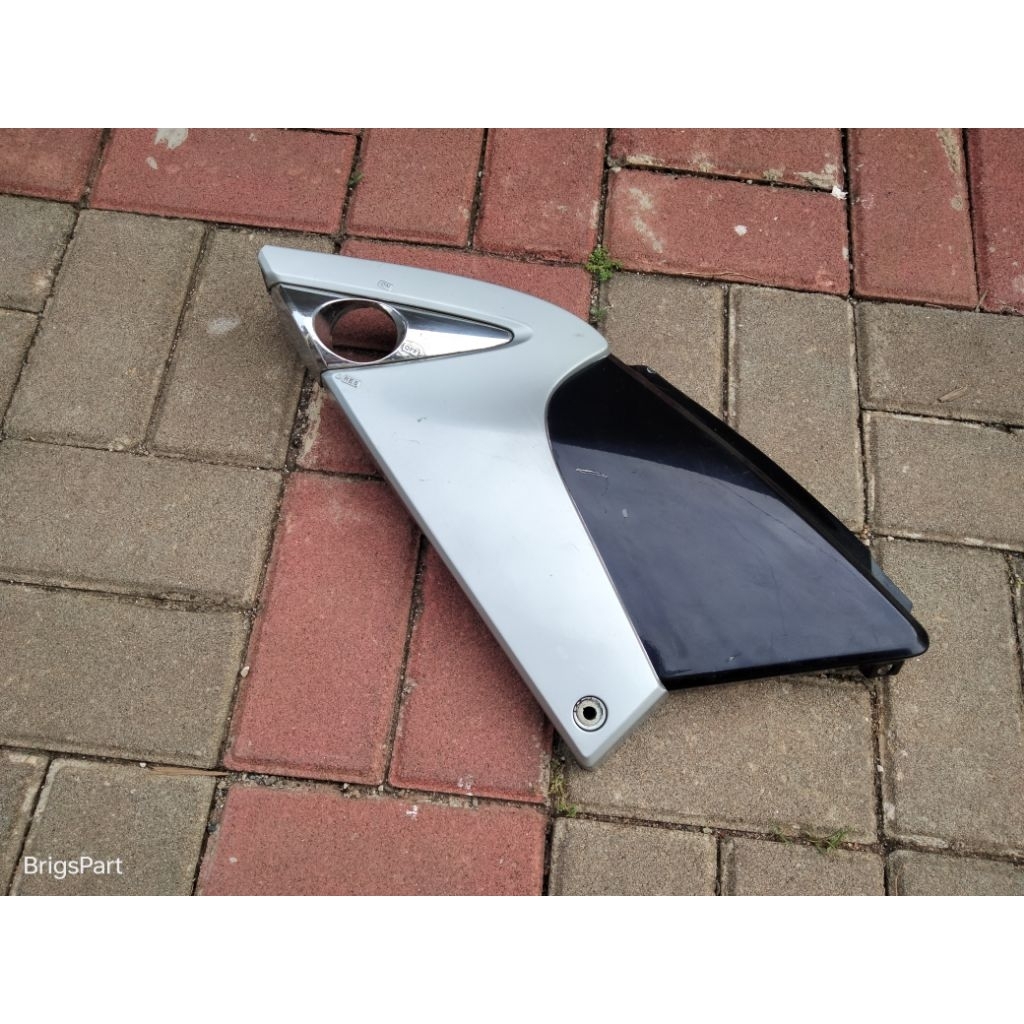 cover bok box tepong aki bodi tengah sebelah kiri honda tirev tiger revo original