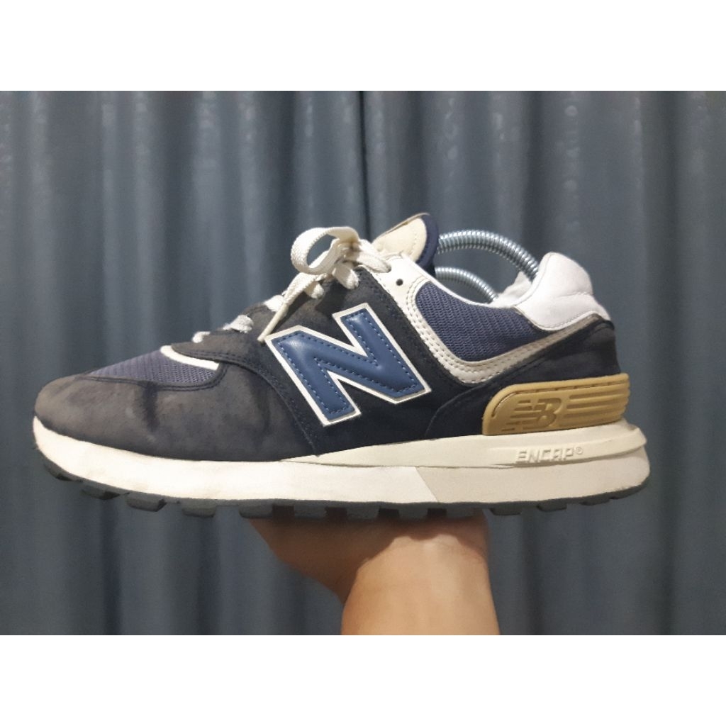 Sepatu NB 574 Legacy