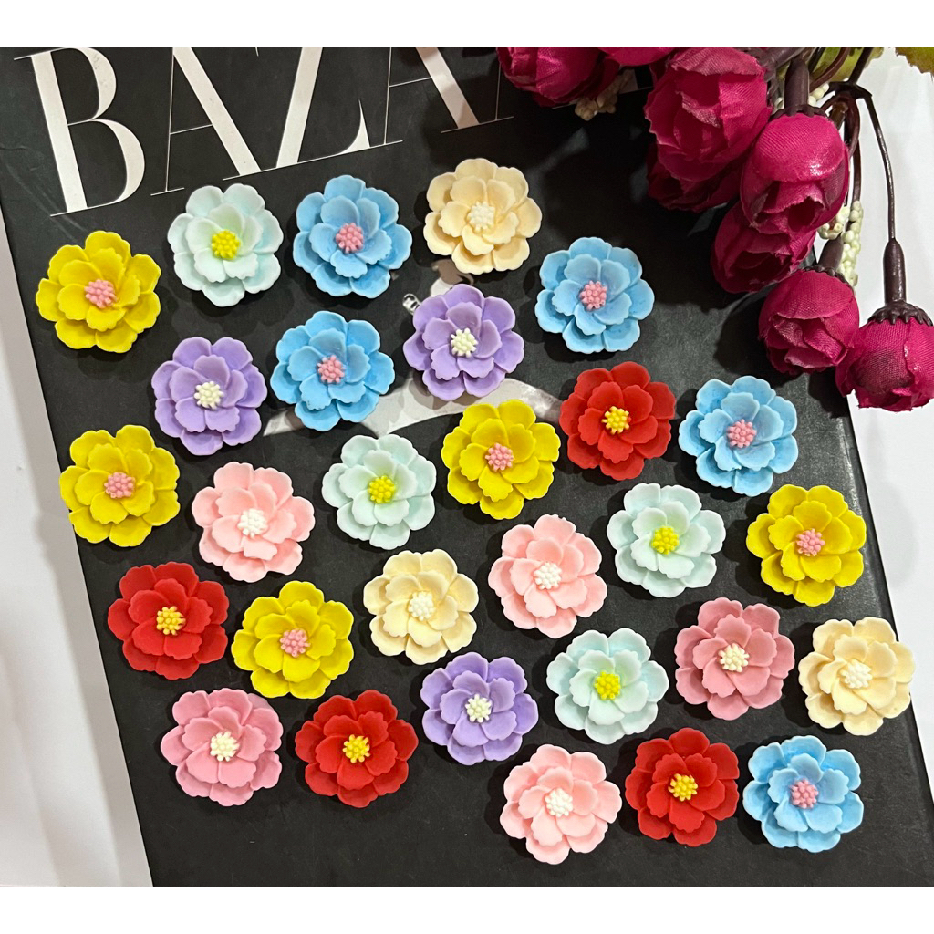 clay/resin flower isi 100 pcs