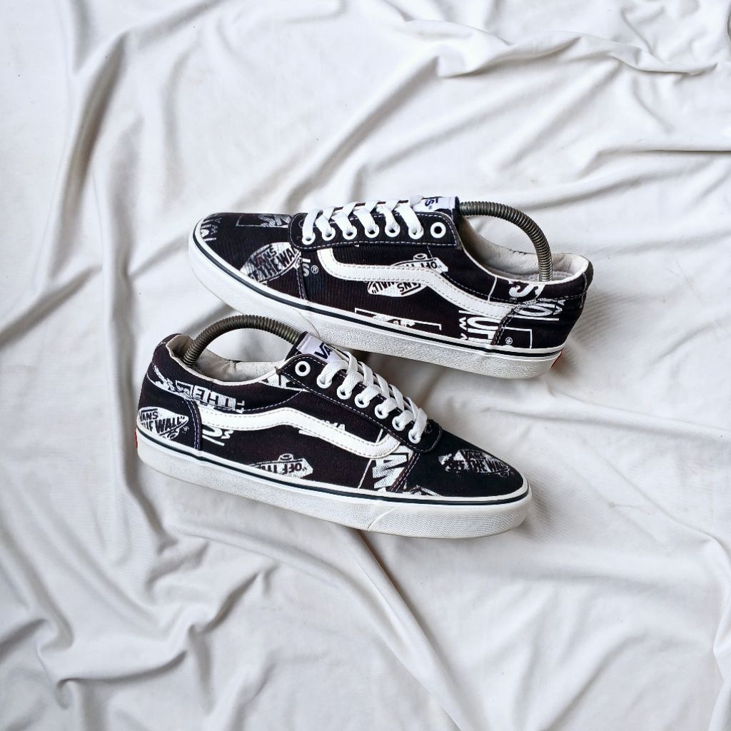 Sepatu Sneakers Vans Old Skool 'Logo Mix' - Size 42 (27 cm) Preloved Terawat