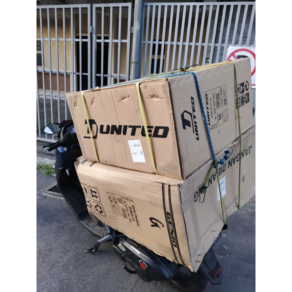 Amplas tank Makita 9404