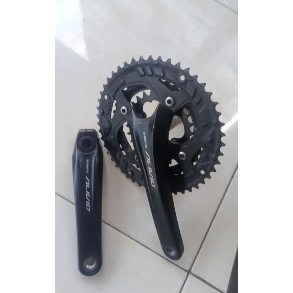 crank set shimano alivio hollowtech 2 triple speed 48-36-26