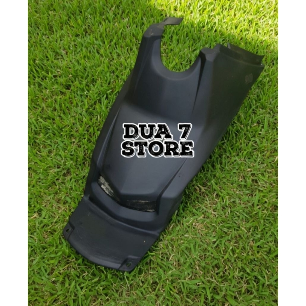 tutup mesin cover bawah jok xeon karbu xeon rc 125 xeon gt 125 ori bekss