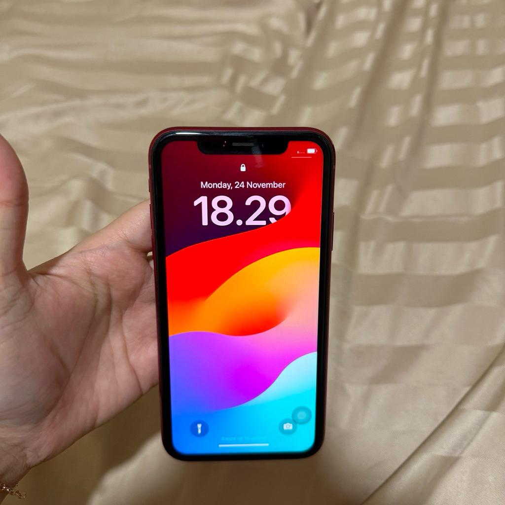 iphone xr 64gb SECOND