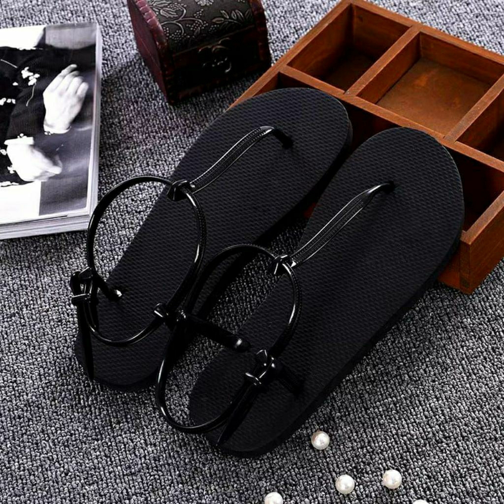 Sandal Jepit Wanita Spon Tali Karet BoloniWarna hitam
