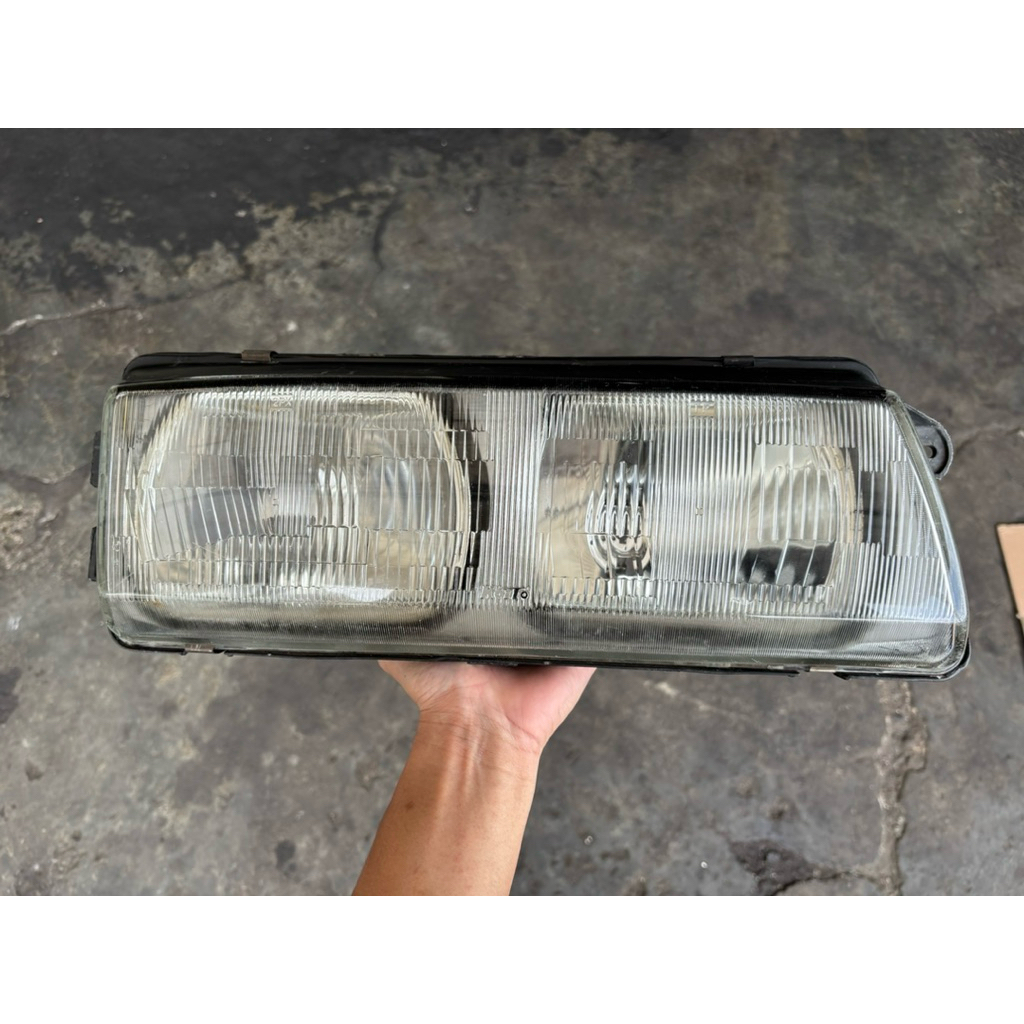 Headlamp lampu depan mitsubishi eterna kanan original