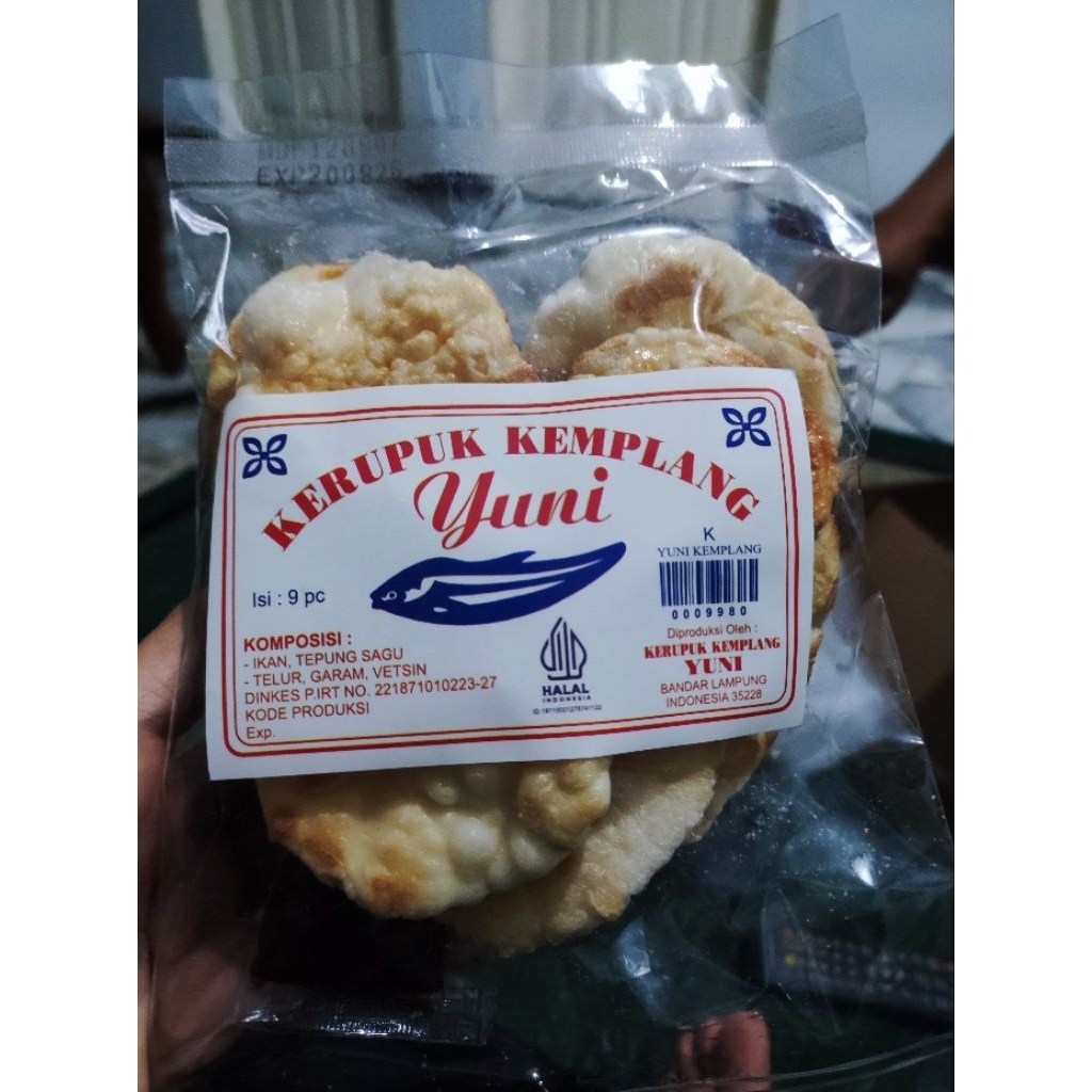KEMPLANG YUNI ASLI IKAN BELIDA - Oleh oleh khas LAMPUNG