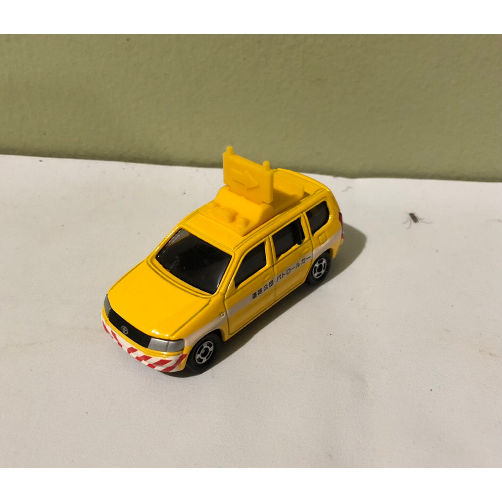 Tomy Tomica Toyota Probox High-Way Patrol