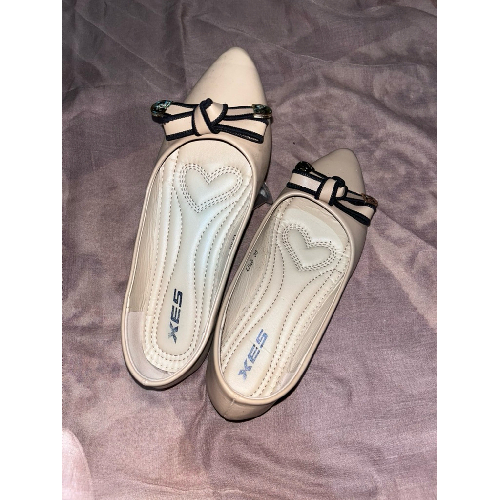 preloved flatshoes XES