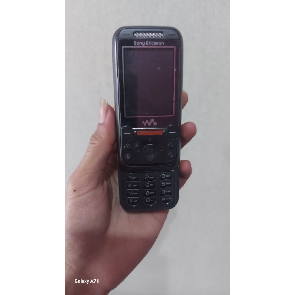 sony w830i