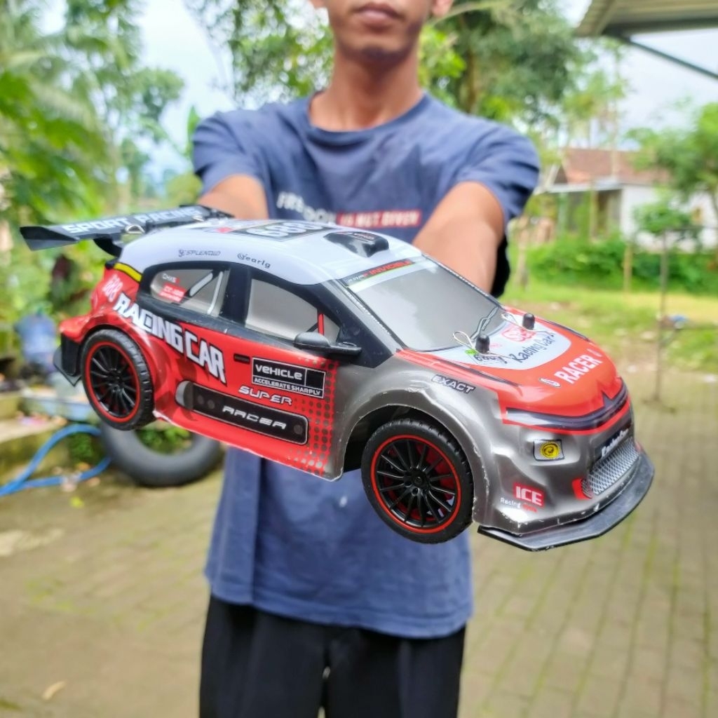 RC drift 1:16 Mobil Remote Control LED dan efek spray