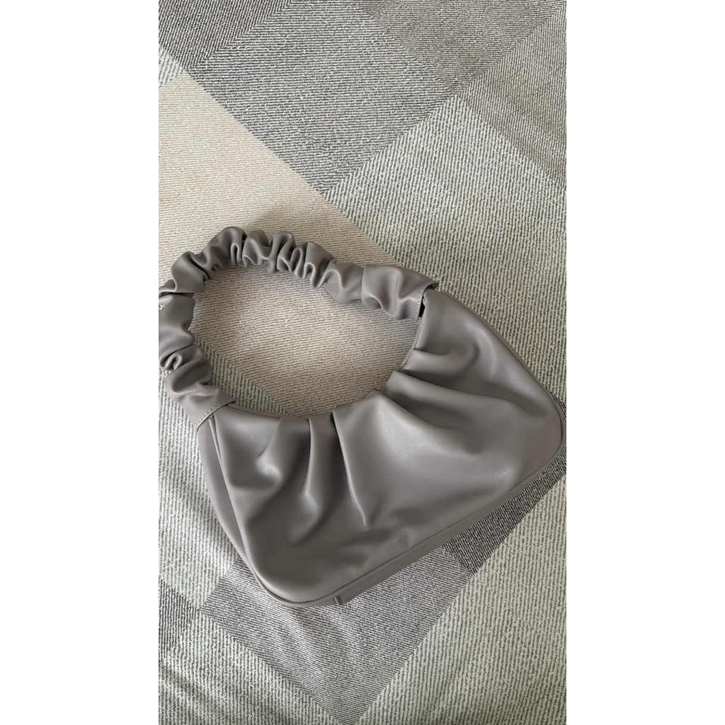 MINISO - Tas selempang wanita