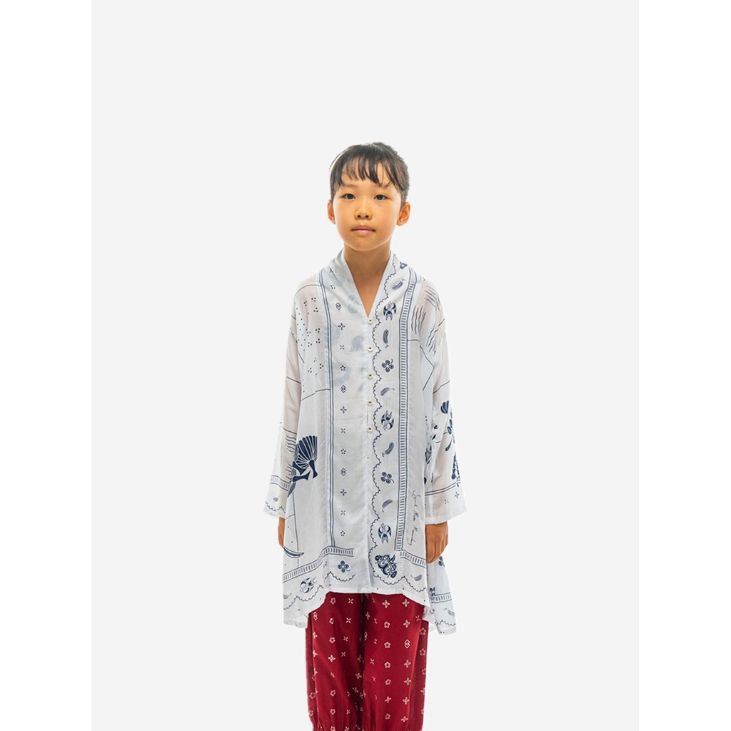 Preloved Tambal Tencel Kebaya Kids Sejauh Mata Memandang / Kebaya Anak Size M