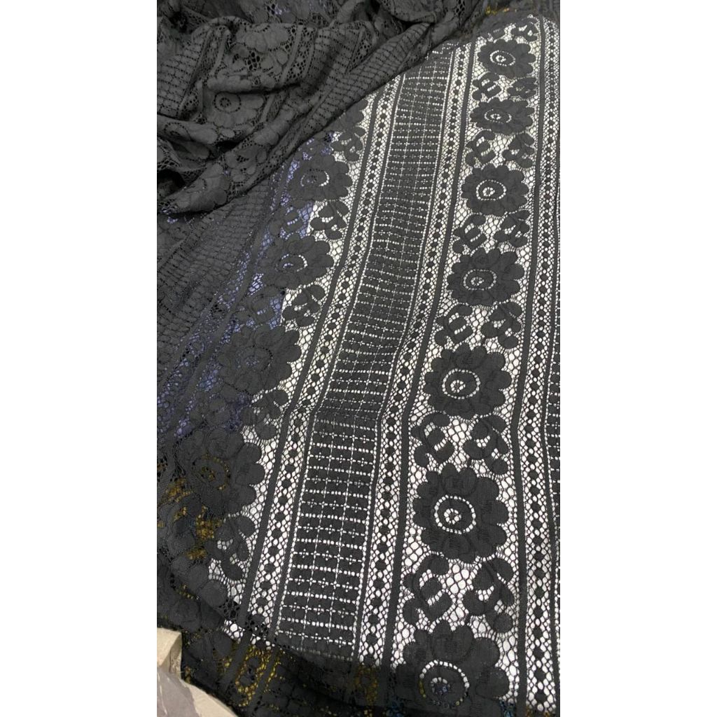 kain brukat / kain brukat hitam/ bahan brukat premium Garment