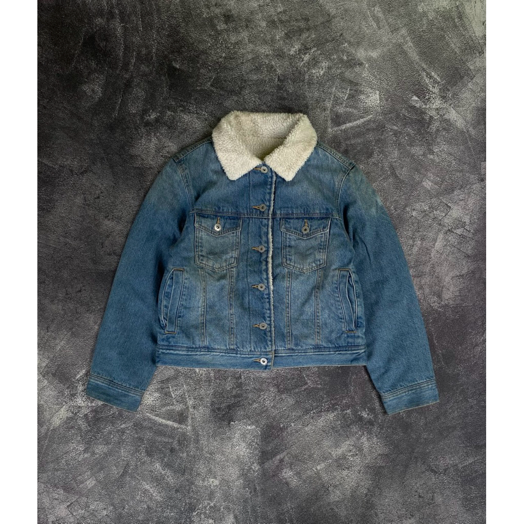 GU Trucker Jacket
