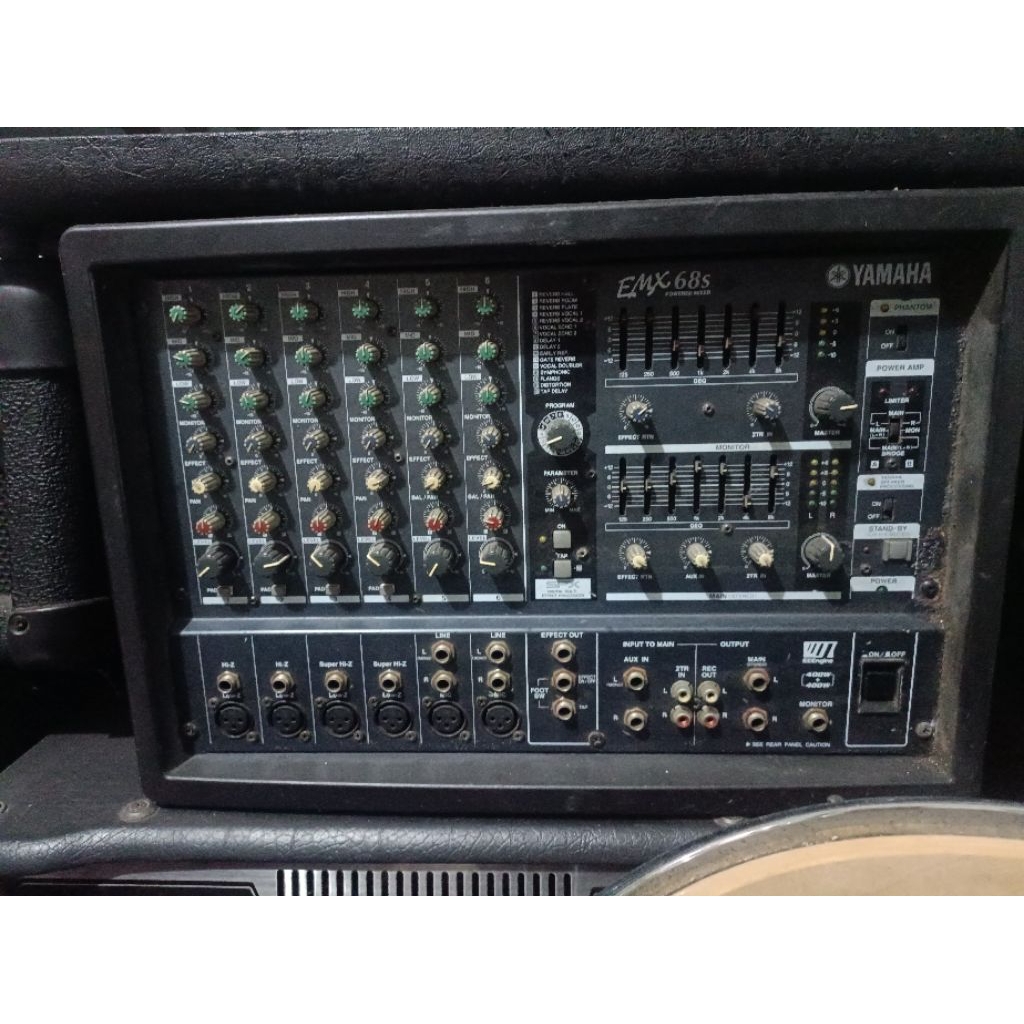 YAMAHA EMX68S Power Mixer Yamaha EMX