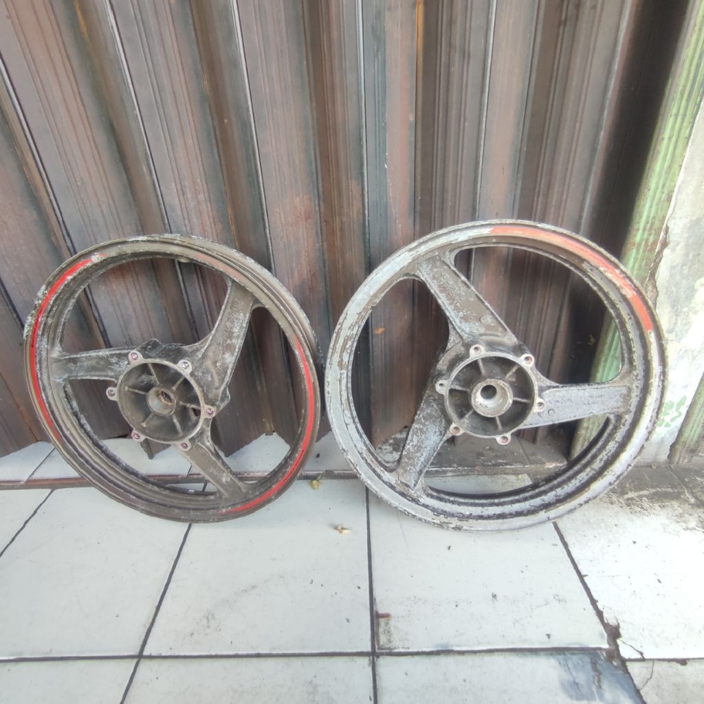 pelek depan belakang Kawasaki ninja RR ring 17