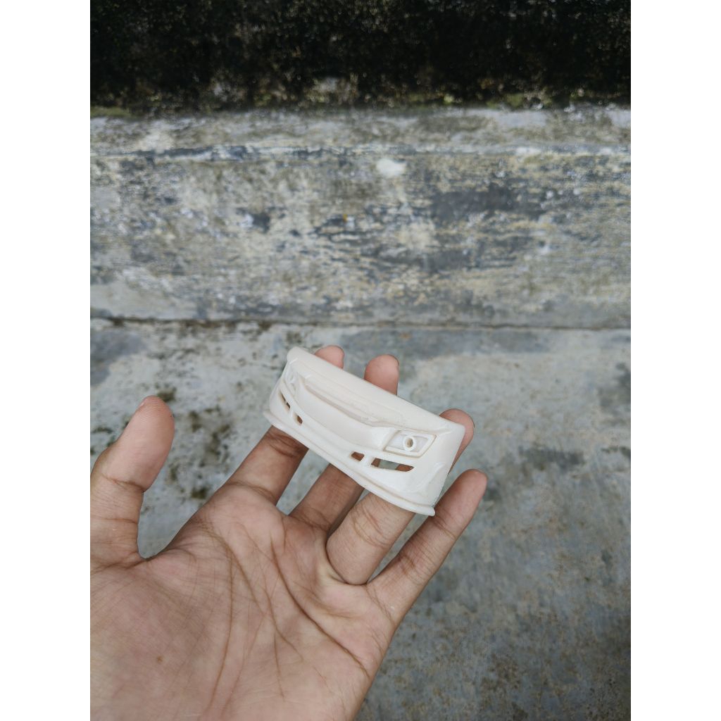 Bemper Salome miniatur truk plastik
