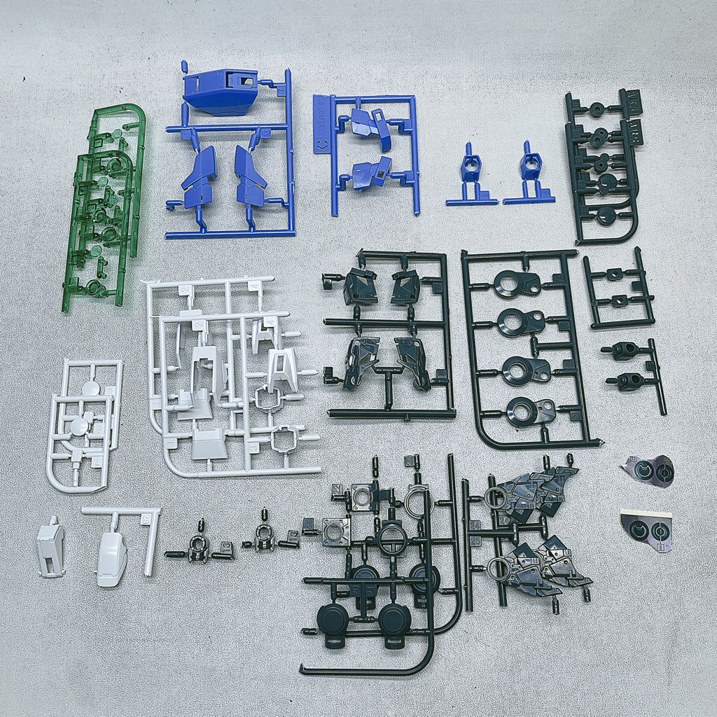 Bandai MG Gundam 00 Qant Part Arms