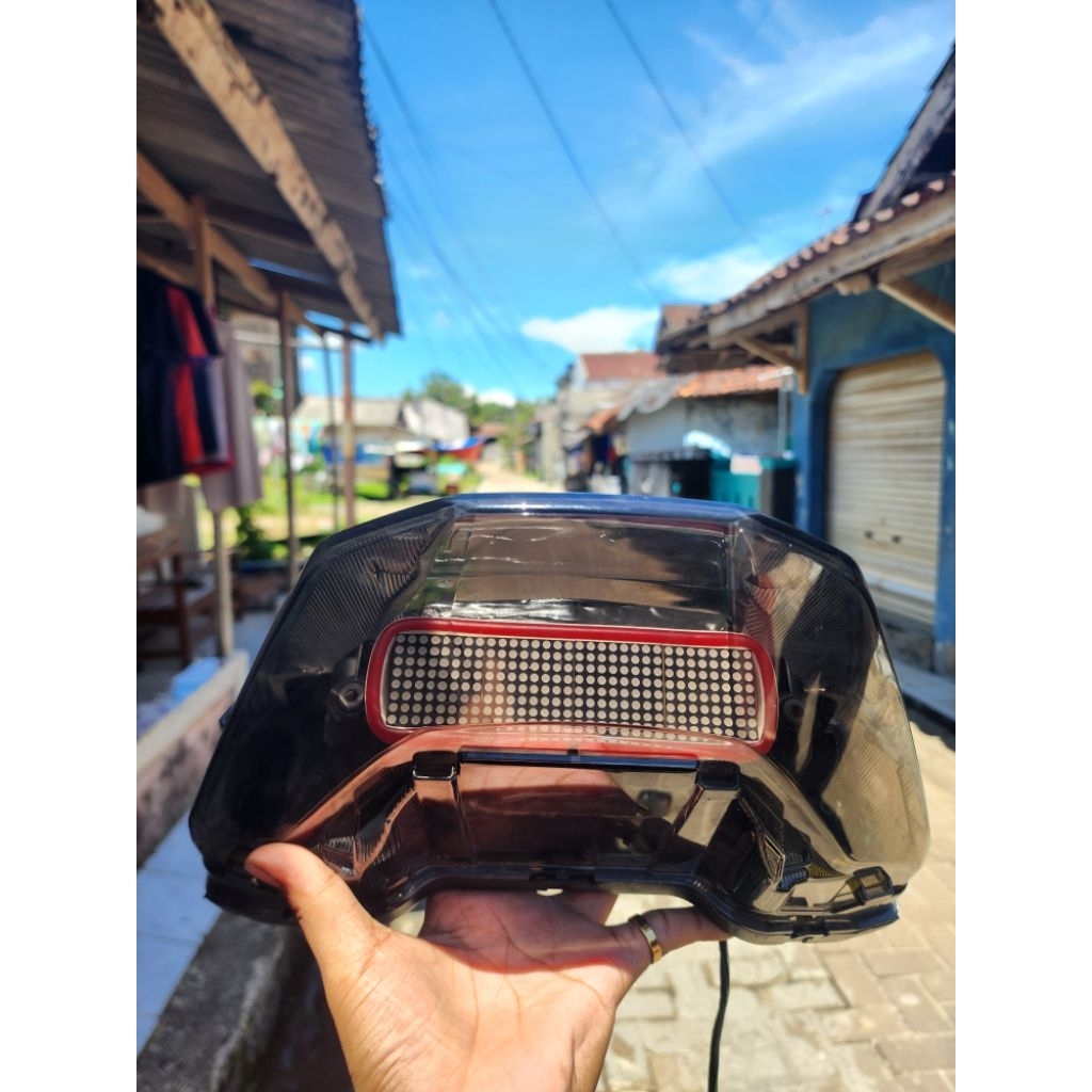 STOPLAMP RUNNING TEXT PCX 160 2024 ORIGINAL (second)