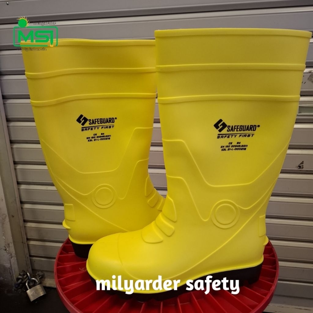 Sepatu Safety Boot Karet Ujung Besi SAFEGUARD Shoes AP (Lynk)