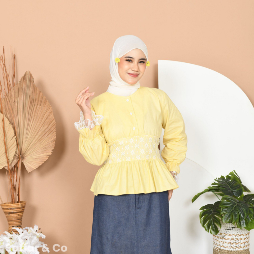 SAFFAR & CO - Binar Blouse Atasan Renda Bunga Wanita