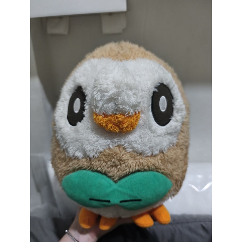 Boneka Pokemon Rowlet Banpresto bulu besar