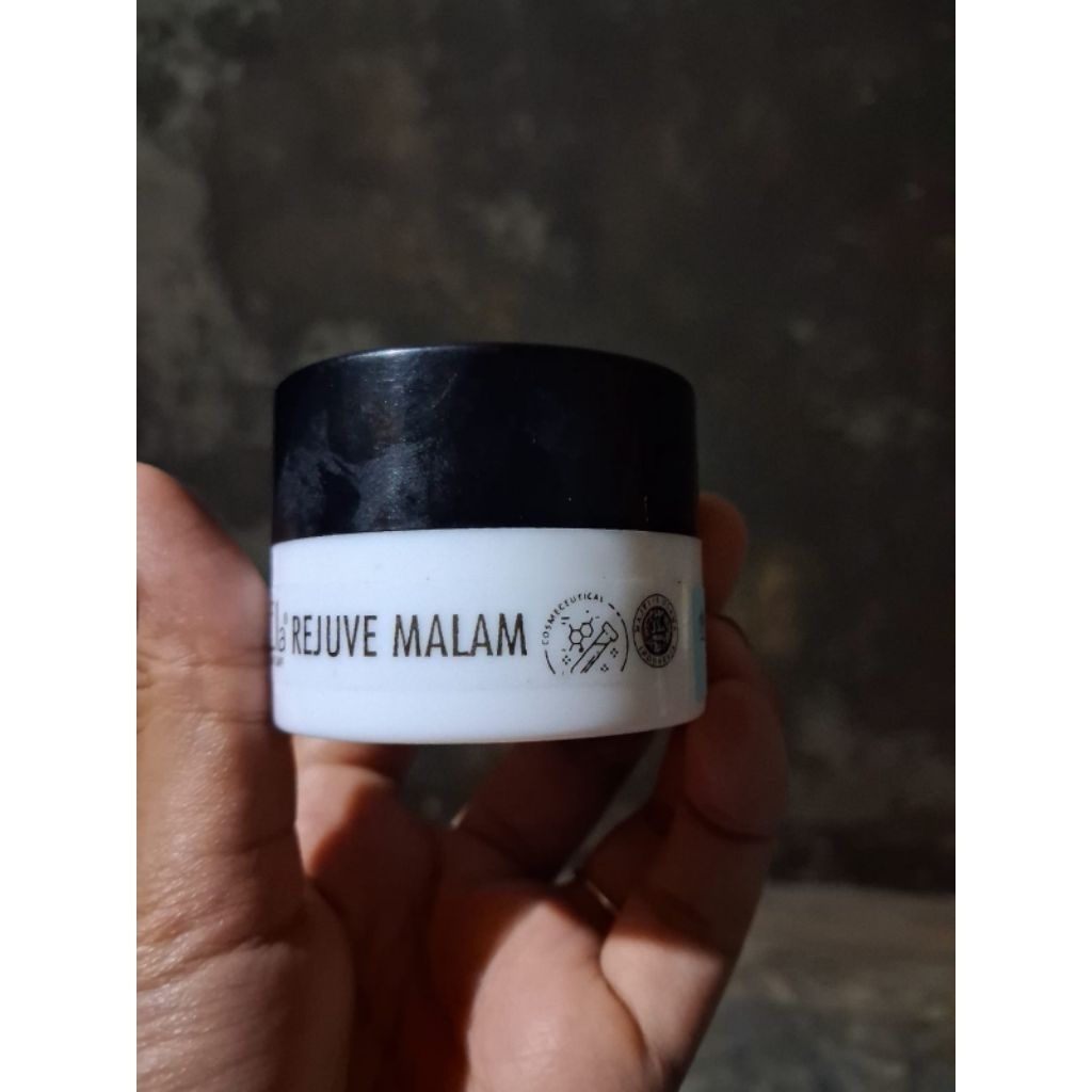 PL Cream malam Ella skincare WH 01 masih 80% expired bln 6