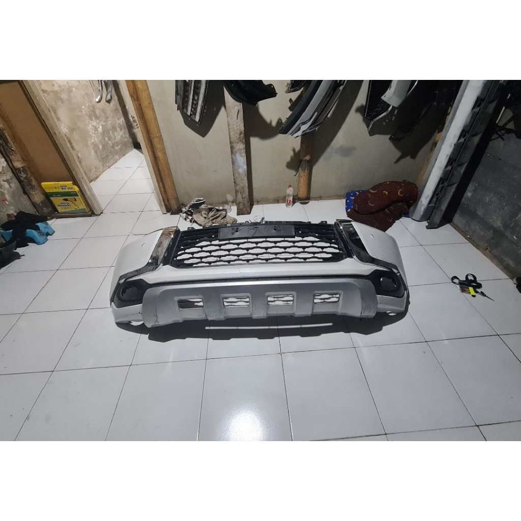 bumper / bemper depan pajero sport 2016 - 2019 original