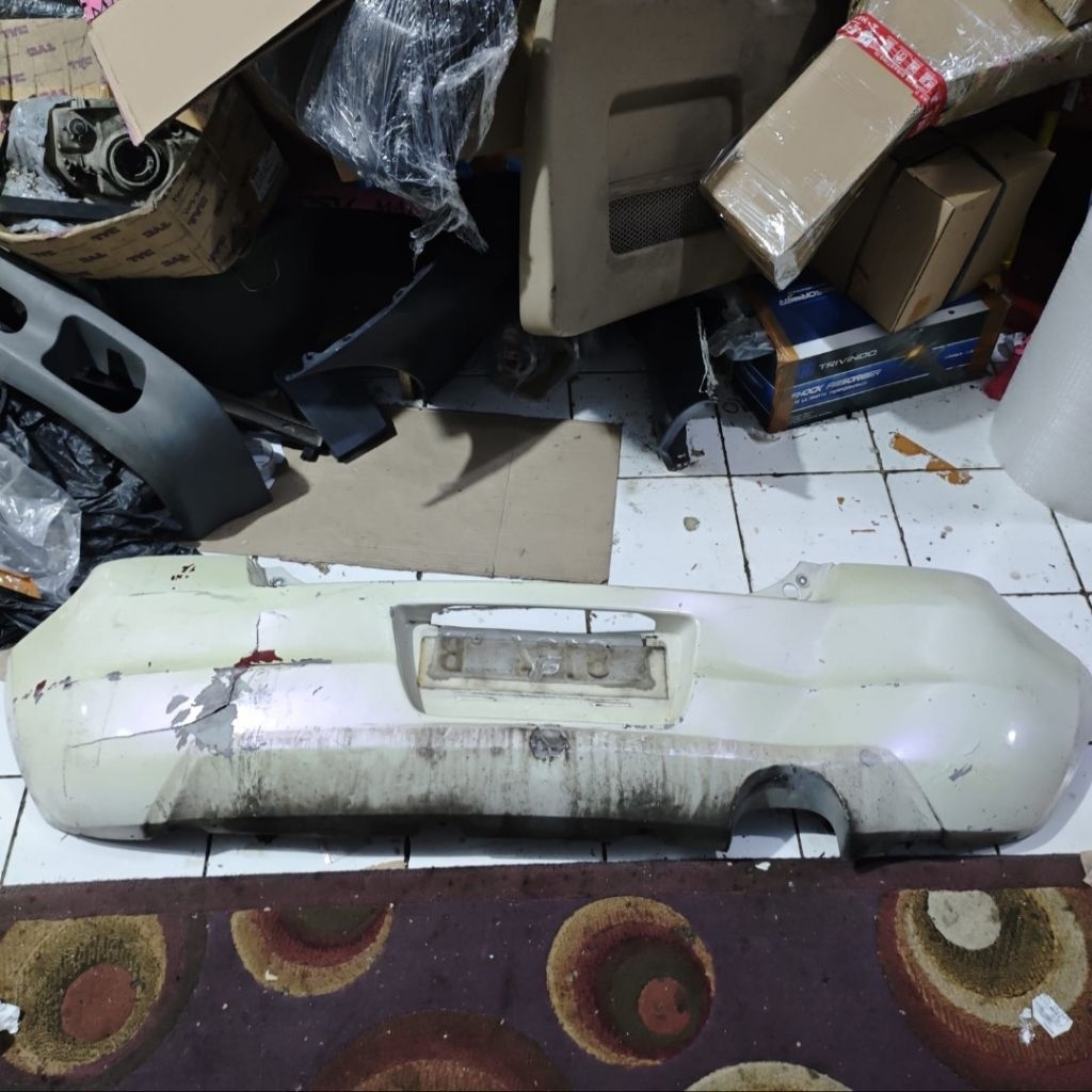 Bemper belakang suzuki swift 2006 up original