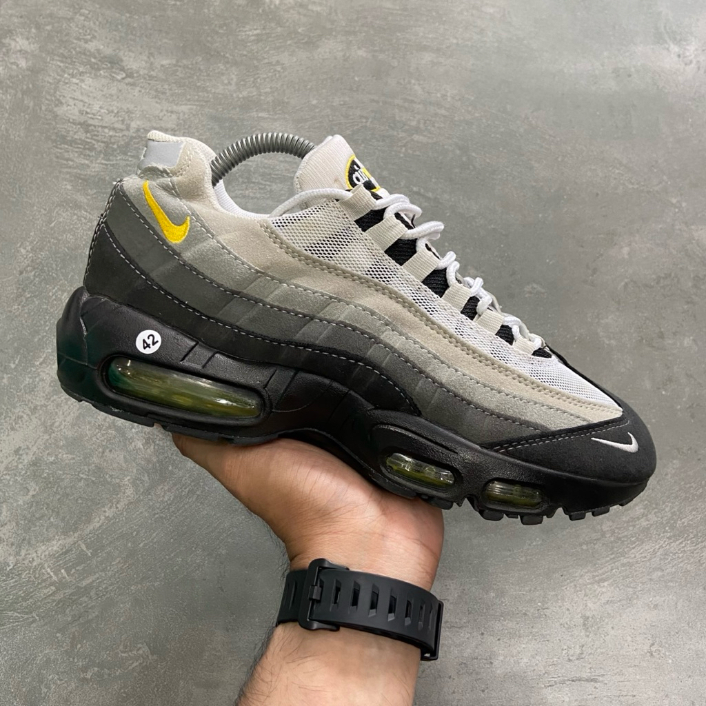 [Size 42] Rare Nike Airmax  95 OG Black Grey Laser Orange (FD9775-001) Second Original Kondisi Mulus
