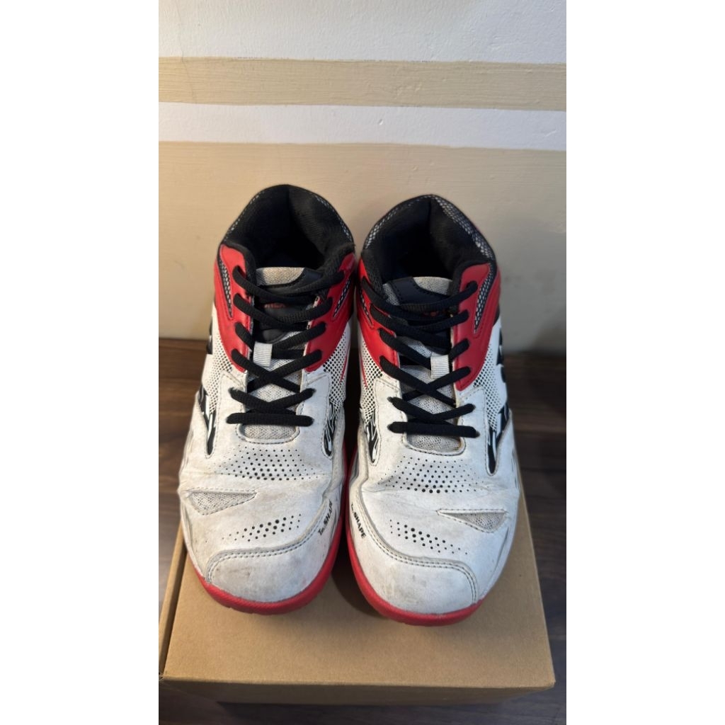 Sepatu Badminton - Yonex Atlas