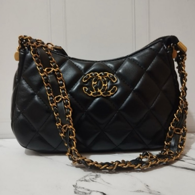 Chanel 19 small hobo