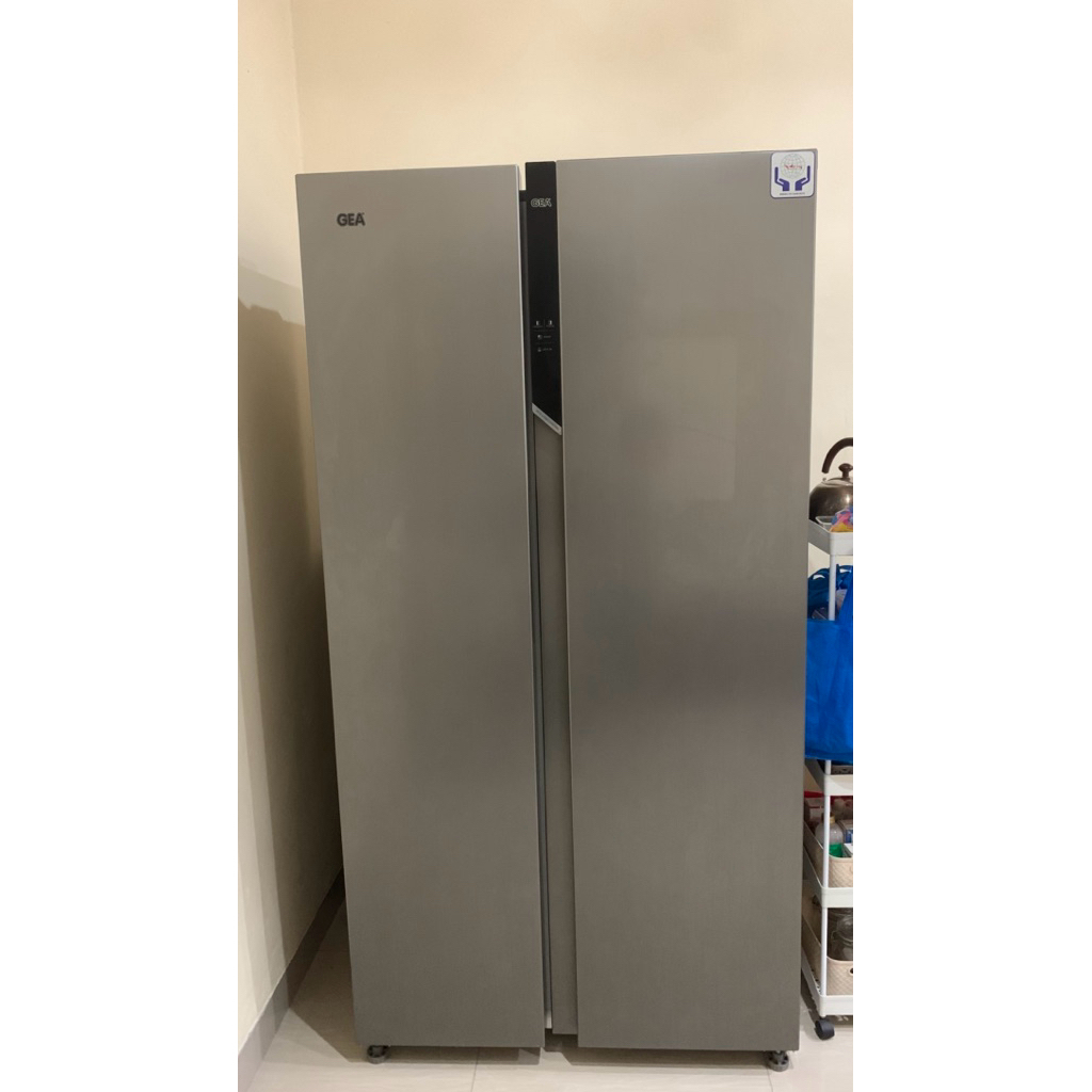 kulkas side by side GEA