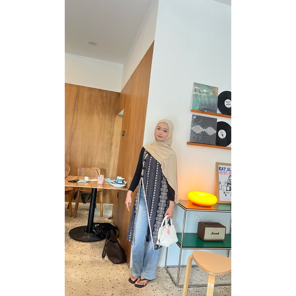 outer etnik wanita