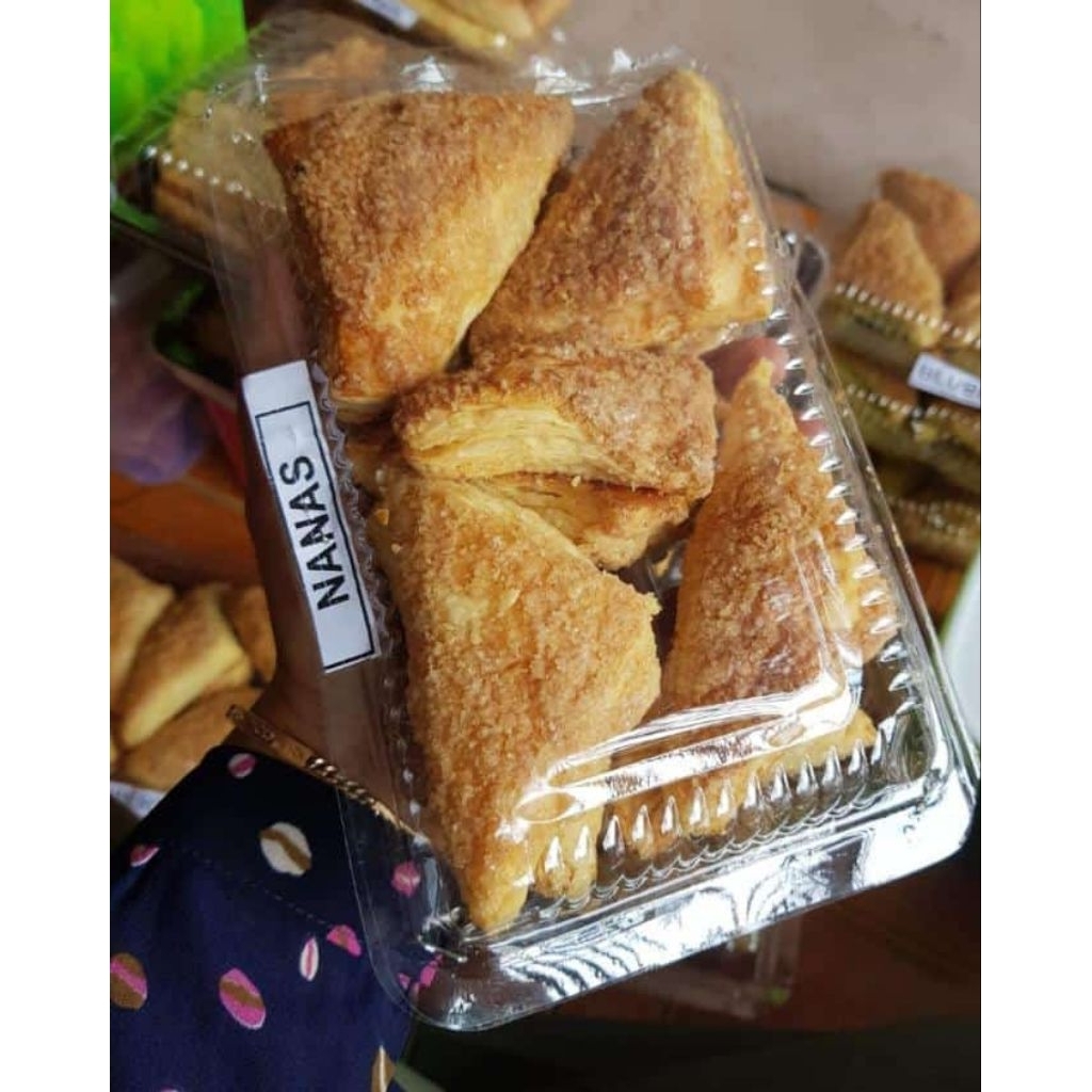 (VIRAL) Roti Tarcis / Kue pastry / roti pastry / Roti kering - Mika isi 10 Rasa Nanas Coklat Kacang