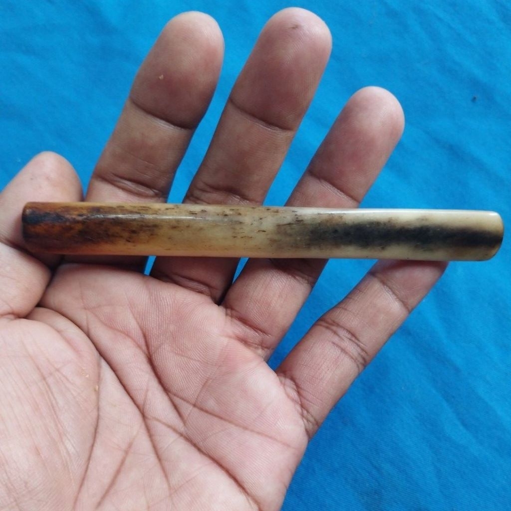 Pipa Rokok Dari tulang iga ikan Duyung