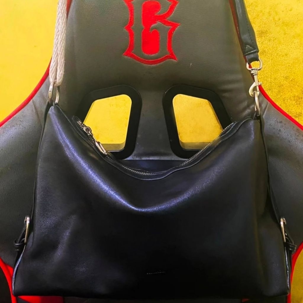 Tas Koni Koni