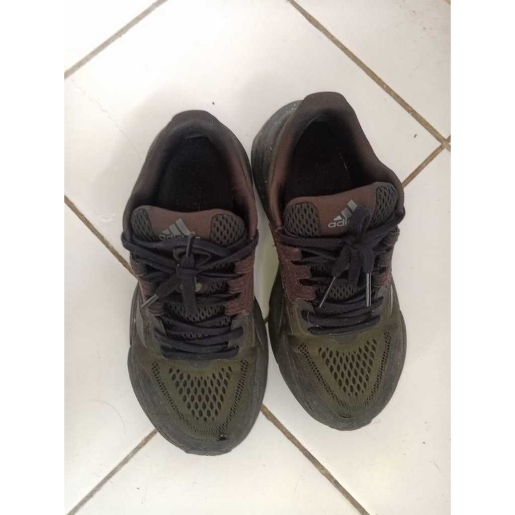 Sepatu Adidas Running second