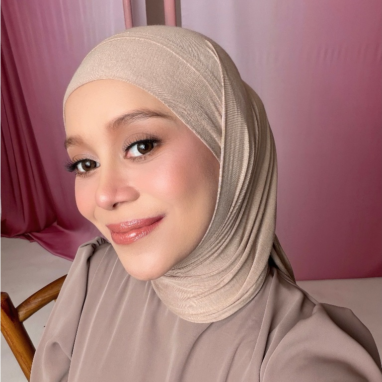 Lozy Hijab - Lesti Instan Bandana Lozy x Lesti Kejora (Pashmina Instan Bandana Bahan Viscose Rayon)