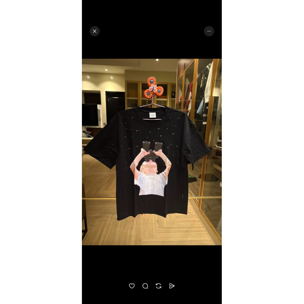 adlv tee 2baju like new ori% ( baru dipake 1 kali )
