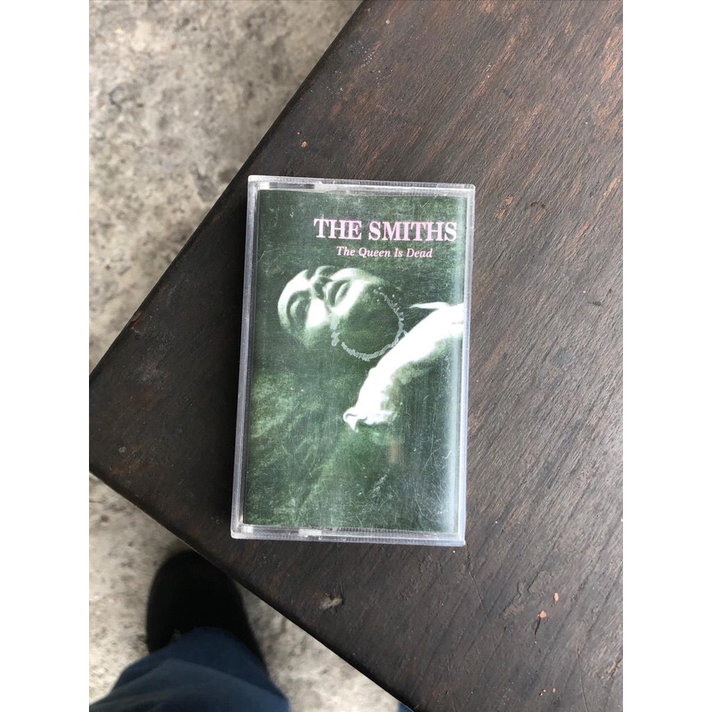 kaset original the smith - the queen is dead