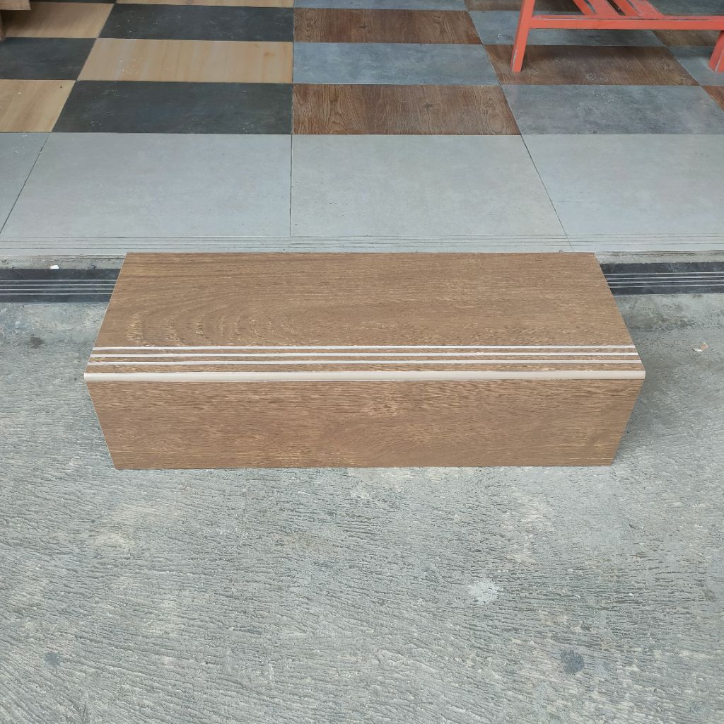 Granit tangga motif kayu 30x80 20x80  bitonto brown