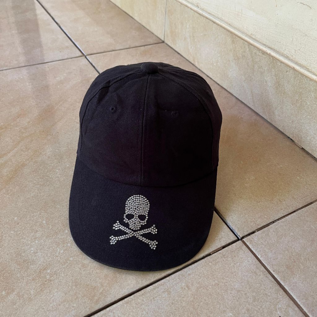 topi hitam vintage not Mastermind japan